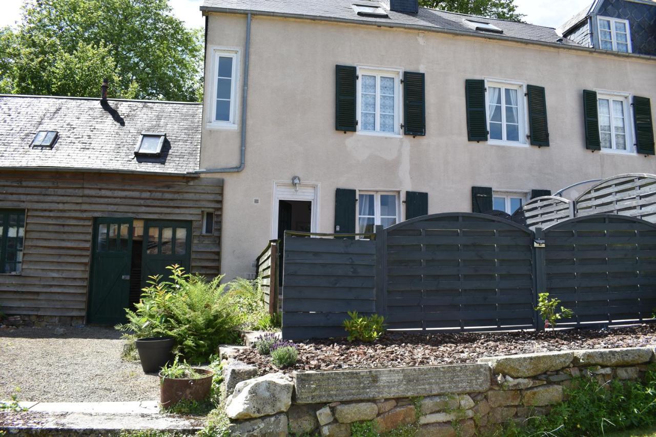Gites In Le Neufbourg -Mortain Zewnętrze zdjęcie