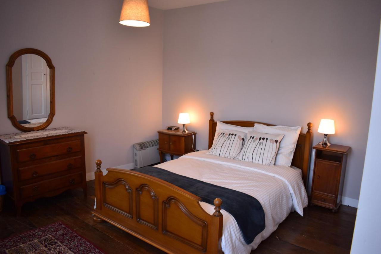 Gites In Le Neufbourg -Mortain Zewnętrze zdjęcie